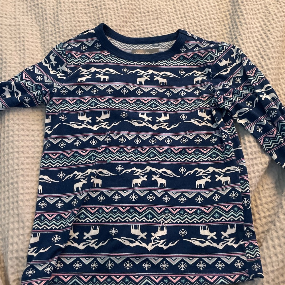 Eddie Bauer long sleeve winter scene shirt. 5/6 (xs)